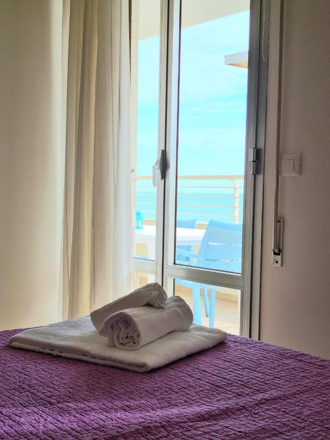 Sea View Apartment With Swimming Pool Лидо-ди-Езоло Экстерьер фото